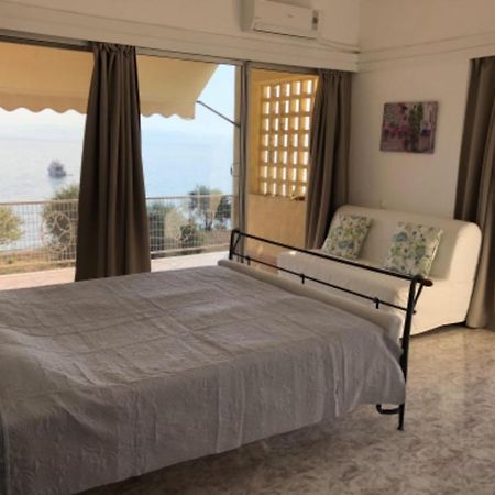 Sea View Apartment With Swimning Pool 梅松吉 外观 照片