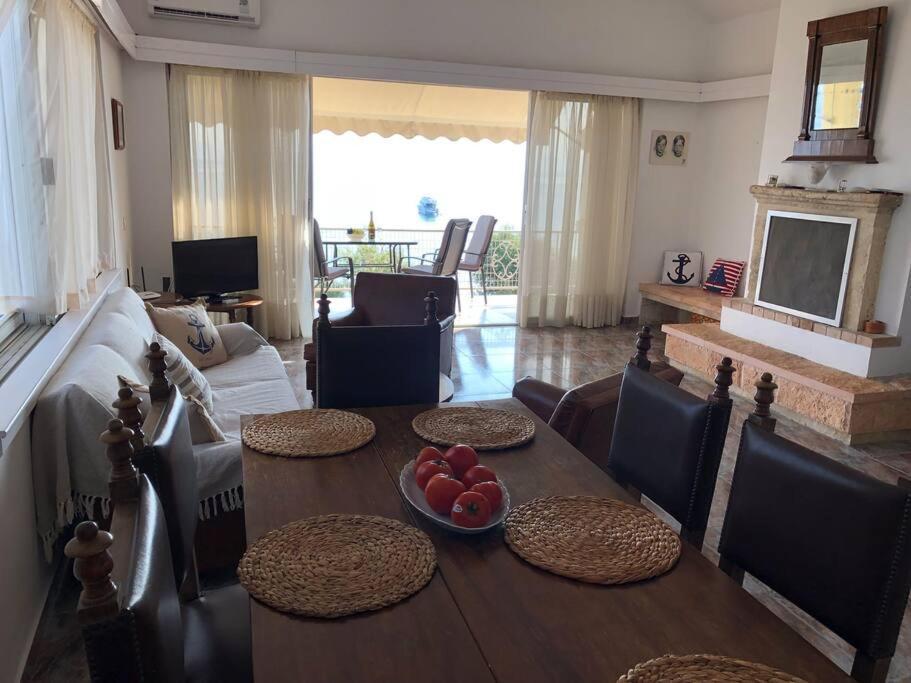 Sea View Apartment With Swimning Pool 梅松吉 外观 照片