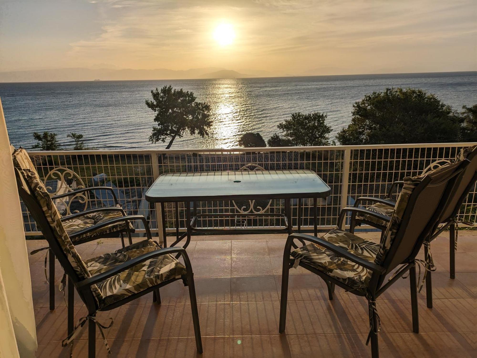 Sea View Apartment With Swimning Pool 梅松吉 外观 照片